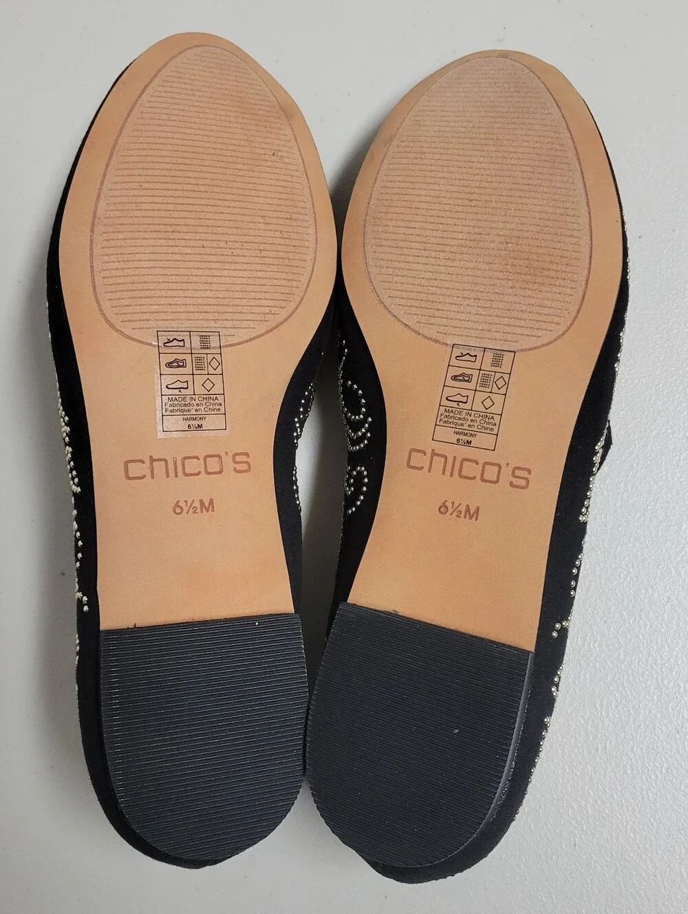 Chicos NWOT Embillished Black Loafers With Gold Beading size 6.5.